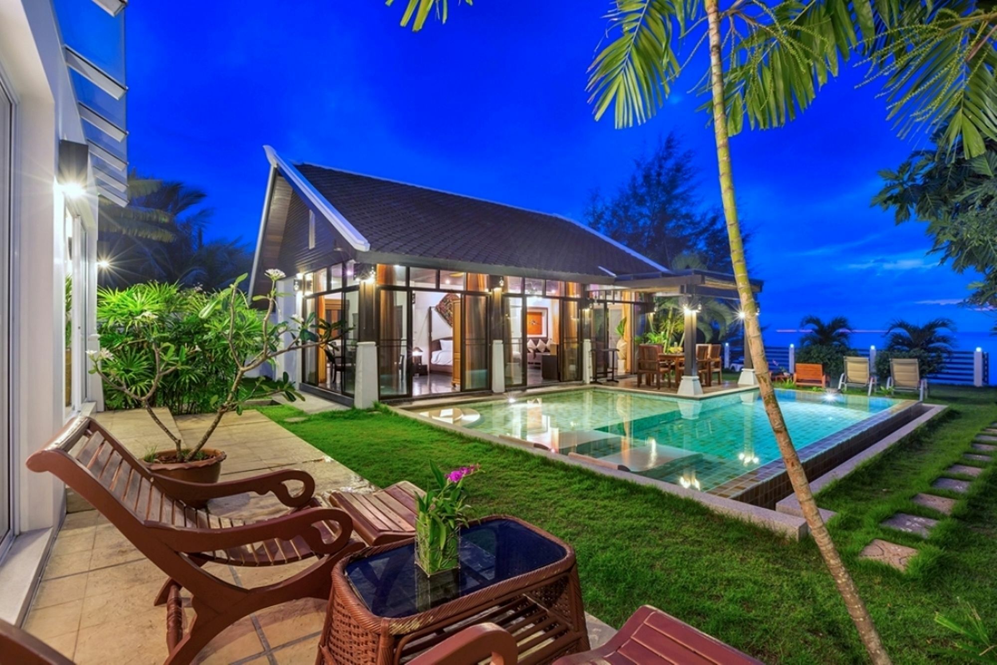 Emerald Sands - Beach Front 4 Bed Pool Villa Ко Самуи Екстериор снимка
